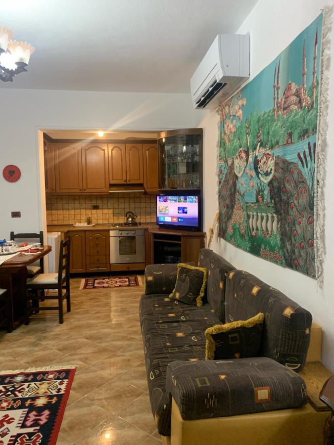 Vila Demaj! Free Parking เบราท ภายนอก รูปภาพ