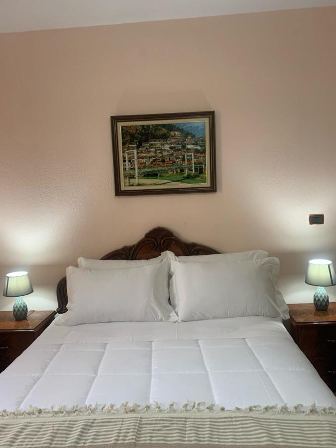 Vila Demaj! Free Parking เบราท ภายนอก รูปภาพ